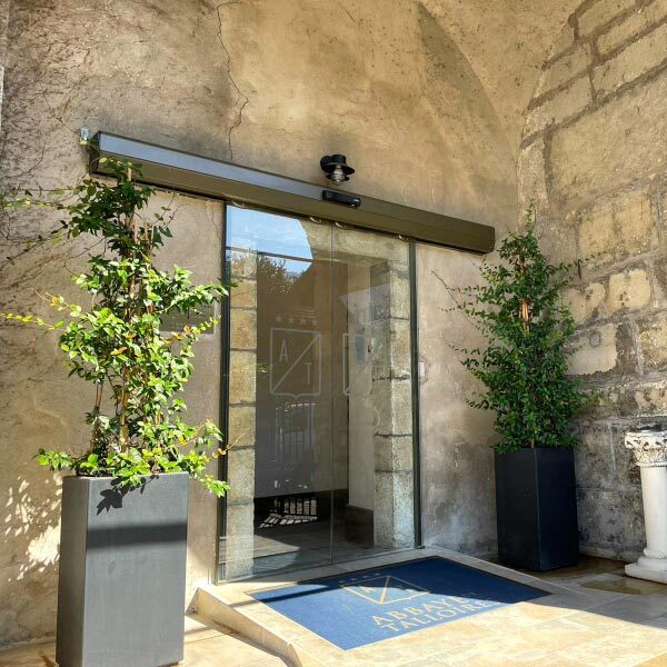 Bogo Ivo, Installazioni, manutenzione e assistenza di porte automatiche, porte scorrevoli in provincia di Belluno. Bogo Ivo, Installazioni, manutenzione e assistenza di porte automatiche, porte scorrevoli in provincia di Belluno. La ditta Bogo Ivo SRL lavora in tutta la provincia di Belluno e altro Trevigiano. In particolare nei comuni di Agordo, zona dell'Agordino, Alleghe, Alpago, Arsiè, Auronzo di Cadore, BELLUNO, Bellunese, Castion, Borca di Cadore,Borgo Valbelluna,Calalzo di Cadore, Canale d'Agordo, Cencenighe Agordino, Cesiomaggiore, Chies d'Alpago, Cibiana di Cadore, Colle Santa Lucia, Comelico Superiore, Cortina d'Ampezzo, Danta di Cadore, Domegge di Cadore, Falcade,Feltre, Feltrino, Fonzaso, Gosaldo, La Valle Agordina, Lamon, Limana, Livinallongo del Col di Lana, Longarone, Lorenzago di Cadore, Lozzo di Cadore, Ospitale di Cadore, Pedavena, Perarolo di Cadore, Pieve di Cadore, Ponte nelle Alpi, Rivamonte Agordino, Rocca Pietore, San Gregorio nelle Alpi, San Nicolò di Comelico, San Pietro di Cadore, San Tomaso Agordino, San Vito di Cadore, Santa Giustina, Santo Stefano di Cadore, Sedico, Selva di Cadore, Seren del Grappa, Setteville, Sospirolo, Soverzene, Sovramonte, Taibon Agordino, Tambre, Val di Zoldo, Zoldano, Vallada Agordina, Valle di Cadore, Vigo di Cadore, Vodo Cadore, Voltago Agordino, Zoppè di Cadore.