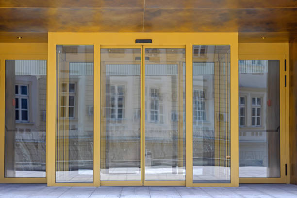 Porte automatiche Telescopiche Pordenone Bogo Ivo, Installazioni, manutenzione e assistenza di porte automatiche, porte a telescopio in provincia di Belluno. La ditta Bogo Ivo SRL lavora in tutta la provincia di Belluno e altro Trevigiano. In particolare nei comuni di Agordo, zona dell'Agordino, Alleghe, Alpago, Arsiè, Auronzo di Cadore, BELLUNO, Bellunese, Castion, Borca di Cadore,Borgo Valbelluna,Calalzo di Cadore, Canale d'Agordo, Cencenighe Agordino, Cesiomaggiore, Chies d'Alpago, Cibiana di Cadore, Colle Santa Lucia, Comelico Superiore, Cortina d'Ampezzo, Danta di Cadore, Domegge di Cadore, Falcade,Feltre, Feltrino, Fonzaso, Gosaldo, La Valle Agordina, Lamon, Limana, Livinallongo del Col di Lana, Longarone, Lorenzago di Cadore, Lozzo di Cadore, Ospitale di Cadore, Pedavena, Perarolo di Cadore, Pieve di Cadore, Ponte nelle Alpi, Rivamonte Agordino, Rocca Pietore, San Gregorio nelle Alpi, San Nicolò di Comelico, San Pietro di Cadore, San Tomaso Agordino, San Vito di Cadore, Santa Giustina, Santo Stefano di Cadore, Sedico, Selva di Cadore, Seren del Grappa, Setteville, Sospirolo, Soverzene, Sovramonte, Taibon Agordino, Tambre, Val di Zoldo, Zoldano, Vallada Agordina, Valle di Cadore, Vigo di Cadore, Vodo Cadore, Voltago Agordino, Zoppè di Cadore.